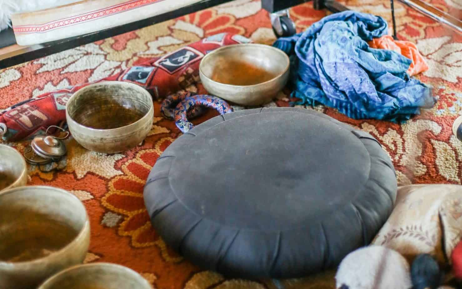 Meditation Cushion. Why use a medition cushion and what to look for